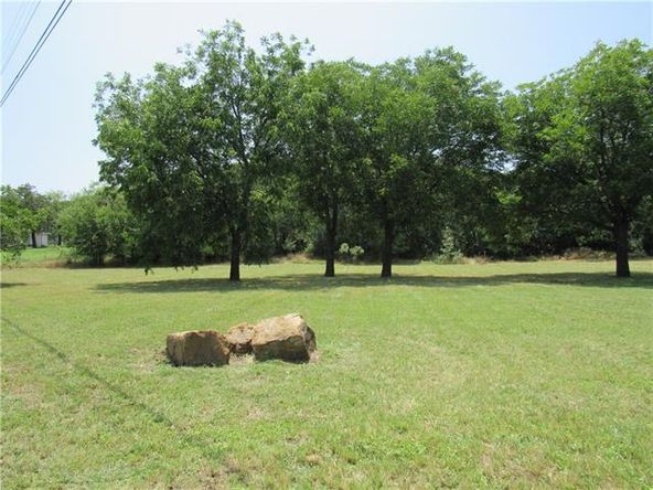 1220 W Hubbard St, Mineral Wells, TX 76067